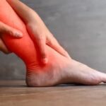 How to Reduce Inflammation in the Body: Inflammation is a natural process by which the body's white blood cells and substances they produce protect us from infection with foreign organisms, such as bacteria and viruses. However, chronic inflammation can contribute to various health conditions, including heart disease, diabetes, cancer, and arthritis. Reducing inflammation in the body is crucial for maintaining overall health and well-being. This article will explore scientifically-backed methods to reduce inflammation through diet, lifestyle changes, and natural remedies.