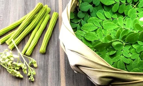 Moringa Benefits for Women and How to Use it: Discover amazing moringa benefits for women. Boost energy, balance hormones, improve skin, and support overall health naturally.
